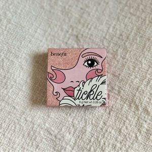 Tickle by Benefit Golden Pink Highlighter